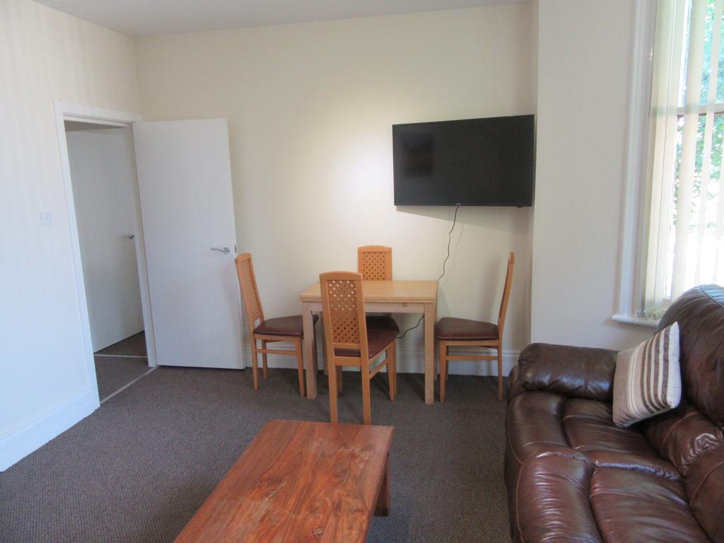 Appartamento No 4 - Large 2 Bed Near Sefton Park And Lark Lane Liverpool Esterno foto